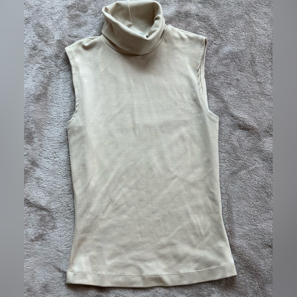 Sleeveless turtleneck vintage shirt